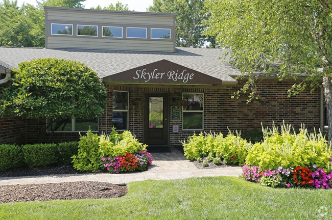 Leasing Office - Skyler Ridge Apartments