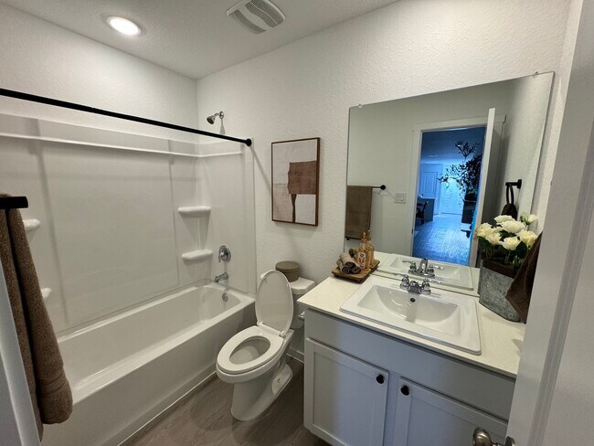 Foto del edificio - 3411 Rock Ml Dm