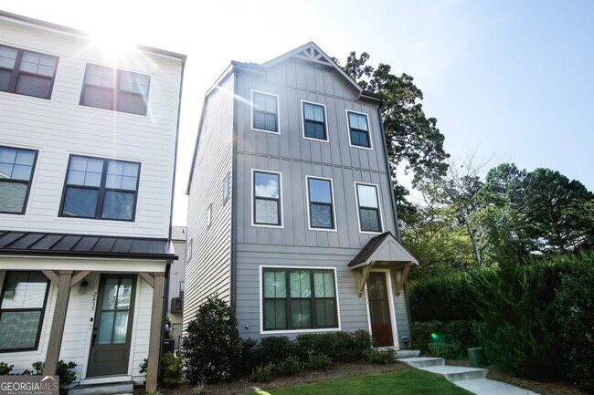 Foto del edificio - 2431 Folly Ln