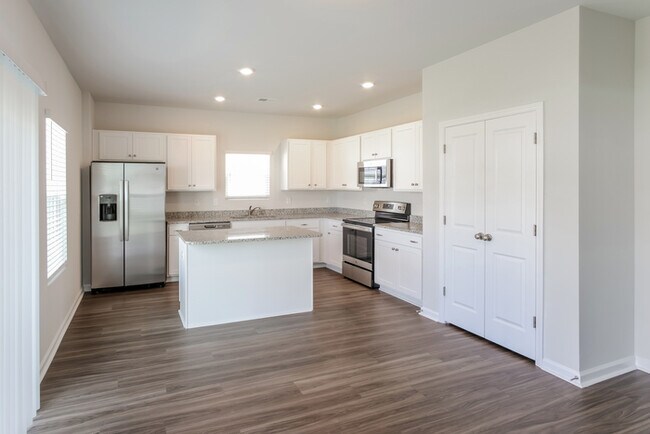 Building Photo - 339 Augustine Dr