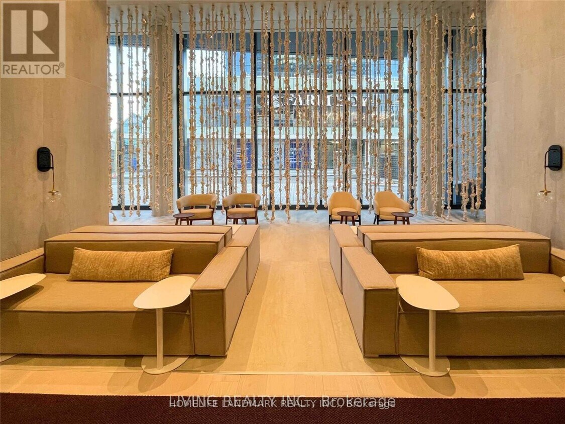 Building Photo - 138 Downes St