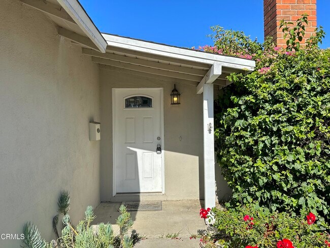 Building Photo - 36 La Verne Ave