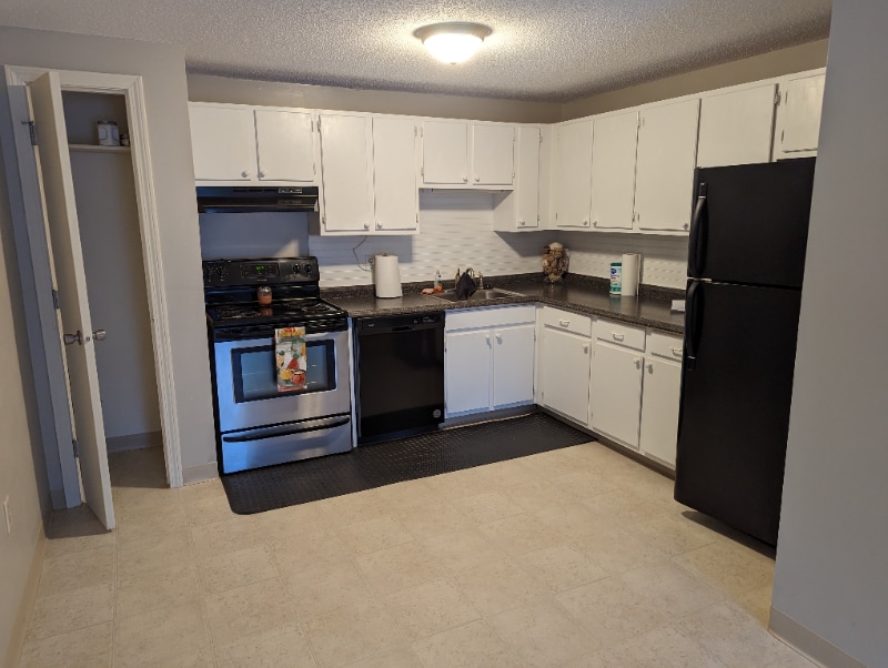 1211 White Cedar Blvd, Portsmouth, NH 03801 Condo for Rent in