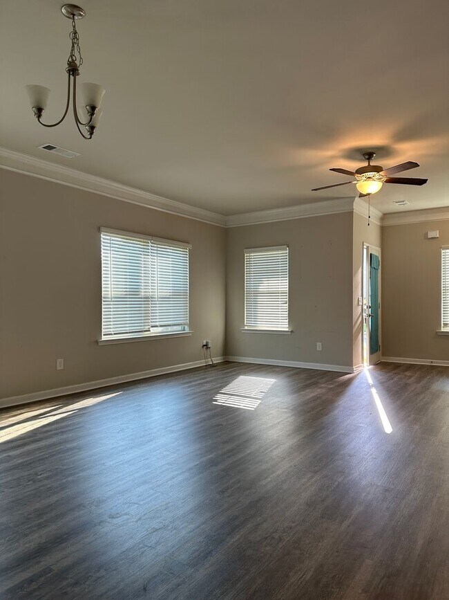 Foto del edificio - 3/2.5 Home