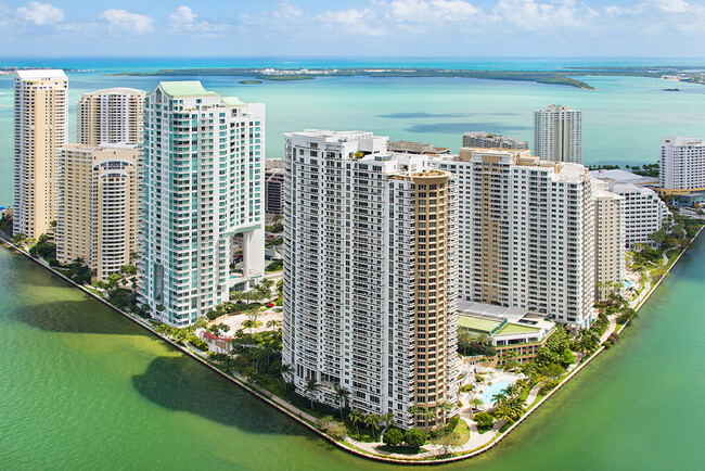 Foto del edificio - 901 Brickell Key Blvd