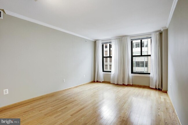 Building Photo - 631 D St SW