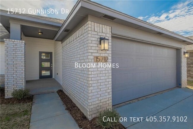 Photo - 15712 Gunnison Dr House