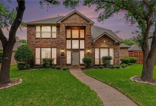 Building Photo - 6881 Baird Dr