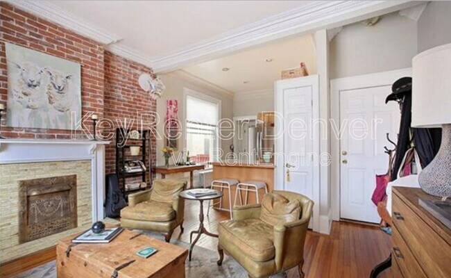 Foto del edificio - 1364 N Downing St