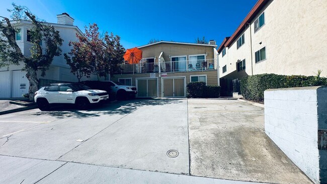 Foto del edificio - 4120 Udall St