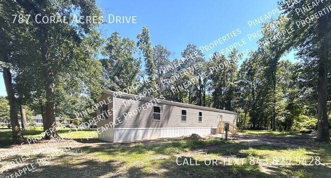 Foto del edificio - 787 Coral Acres Dr