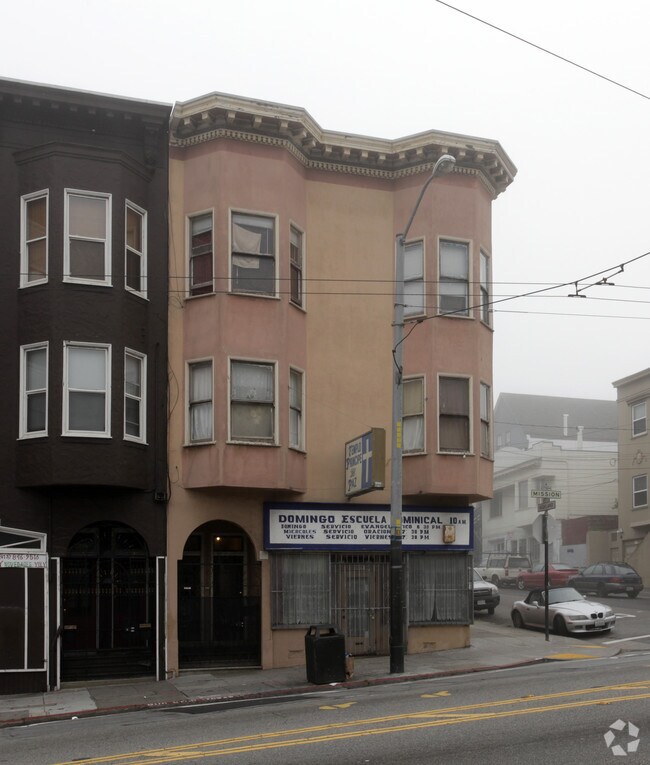 Foto del edificio - 105-107 Highland Ave