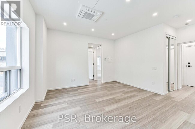 Photo du bâtiment - 1989 Yonge St