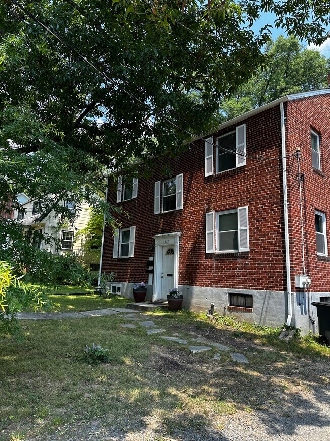 Foto del edificio - 1527 N Stafford St