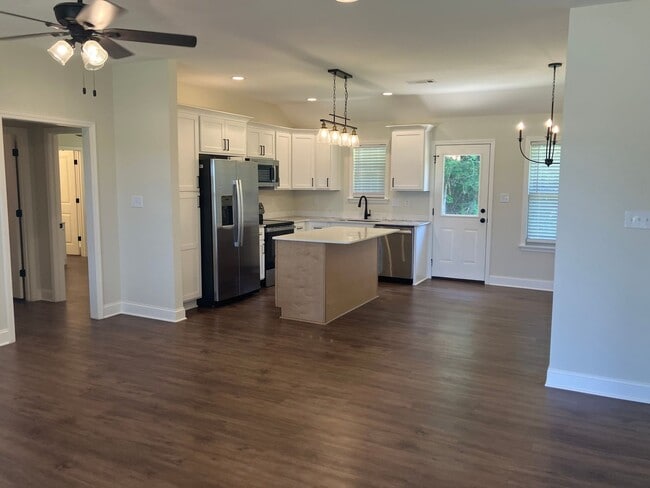 Foto del edificio - 3316 Craigmont Cir