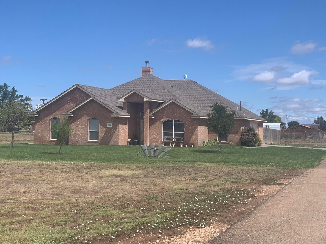 Primary Photo - 11410 Sheri Ln