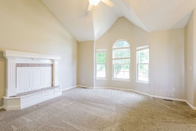 Building Photo - 3706 NE 81st Terrace
