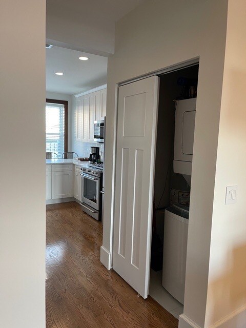 Foto del edificio - 418 Pleasant St