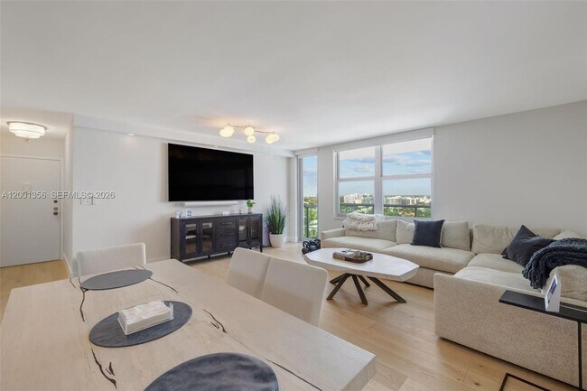 Foto del edificio - 9511 Collins Ave