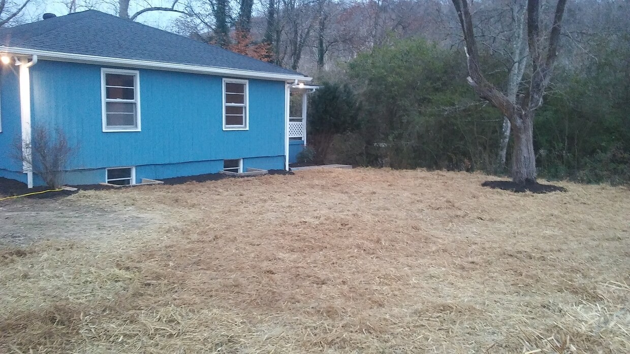 Building Photo - 104 cutter lane