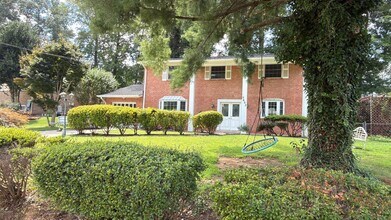 Building Photo - 5602 Kings Park Dr
