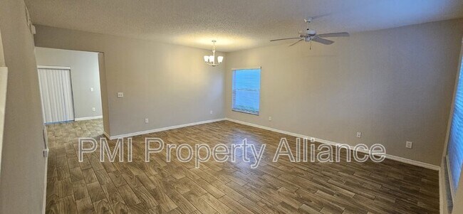 Building Photo - 4212 Forest Island Dr