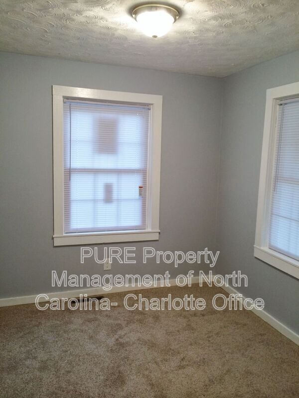 Building Photo - 179 Booker Dr SW