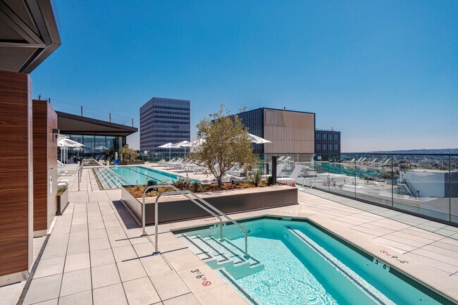 Foto del edificio - 6401 Wilshire Blvd