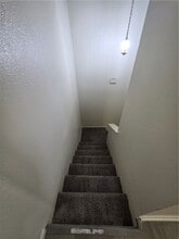 Building Photo - 574 Roxella Ln