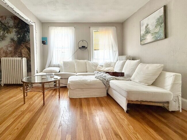 Foto del edificio - 128 Lawrence St