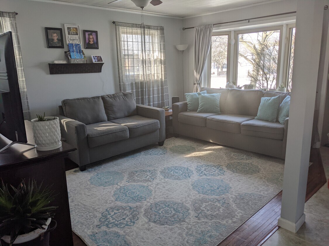 Foto principal - 715 Onondaga St