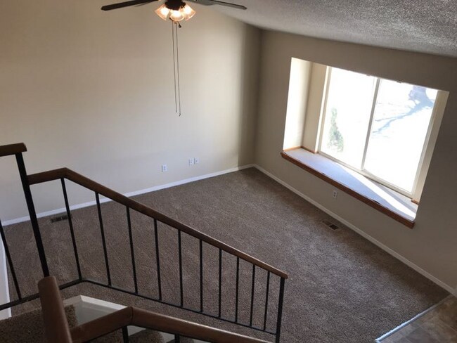 Foto del edificio - 8526 S Flower St