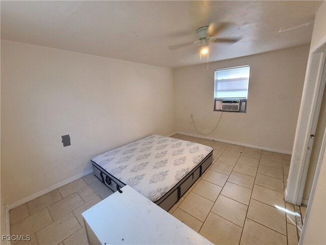 Foto del edificio - 12919 First St