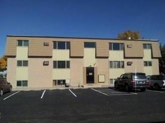 Building Photo - 1930 Vinewood Ln