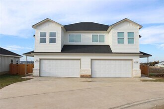 Building Photo - 514 War Admiral Dr