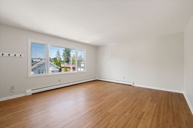 Building Photo - 55 Miller Ave