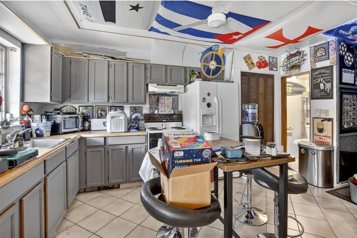 Foto del edificio - 2619 Arthur St