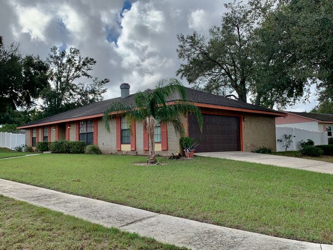 Building Photo - 4/2 Beautiful completely updated home in O...