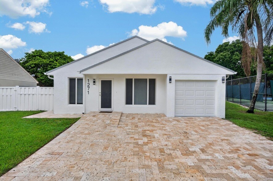 Photo - 1271 SW 85th Terrace