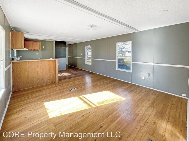 Building Photo - 3 br, 1 bath House - 817 North Love Street