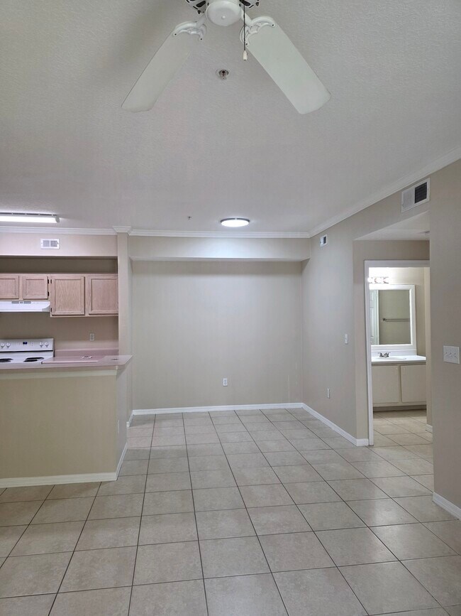 Foto del edificio - 5610 Pinnacle Heights Cir