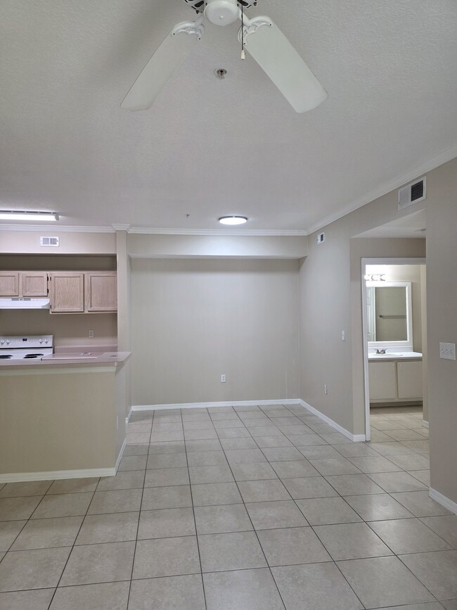Building Photo - 5610 Pinnacle Heights Cir