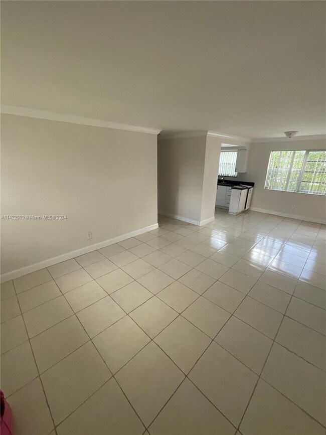 Foto del edificio - 11625 Canal Dr