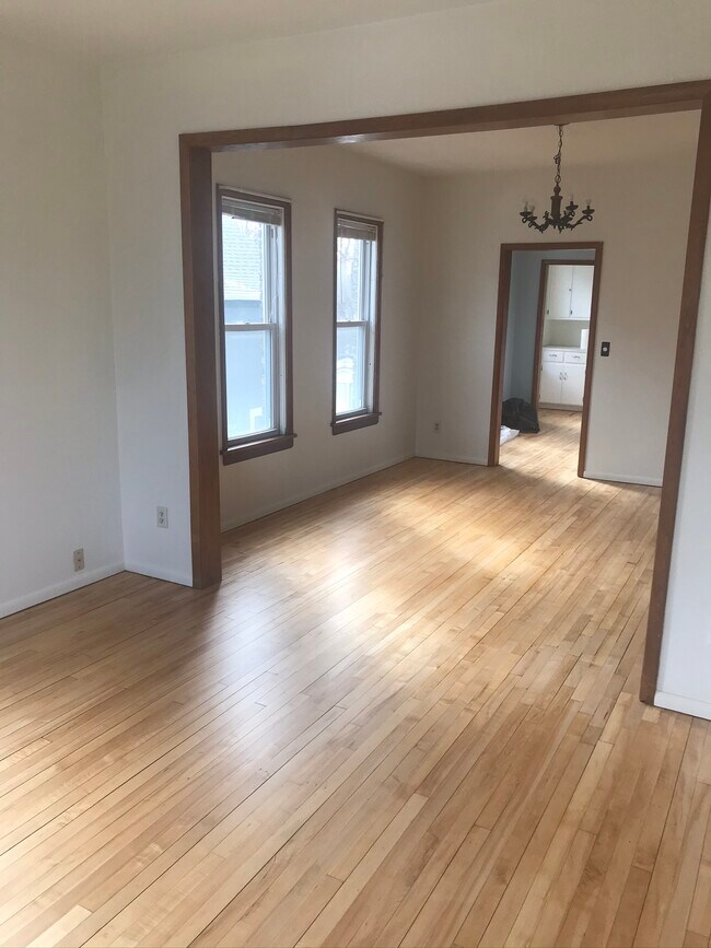 Foto del edificio - 712 6th St NE