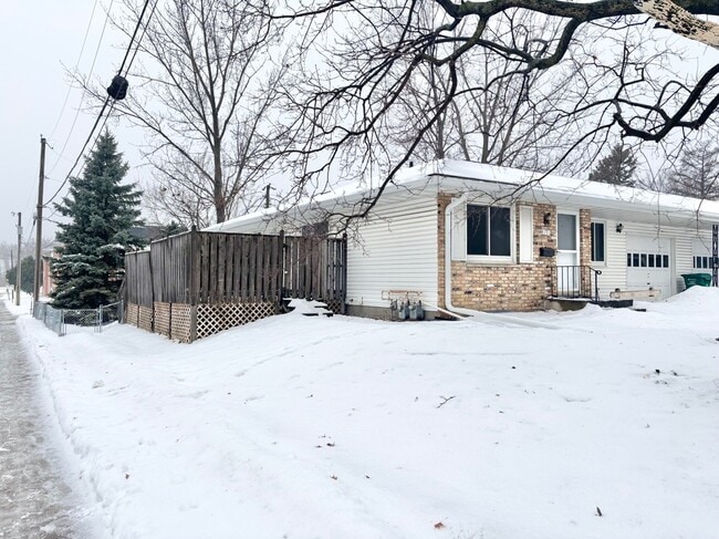 Building Photo - 8701 W 35th St