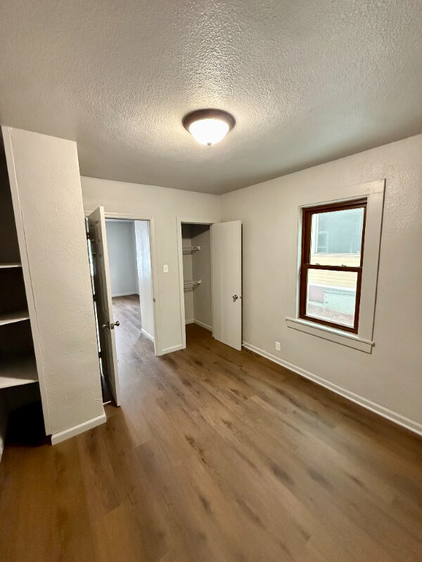 Foto del edificio - 406 Center Ave