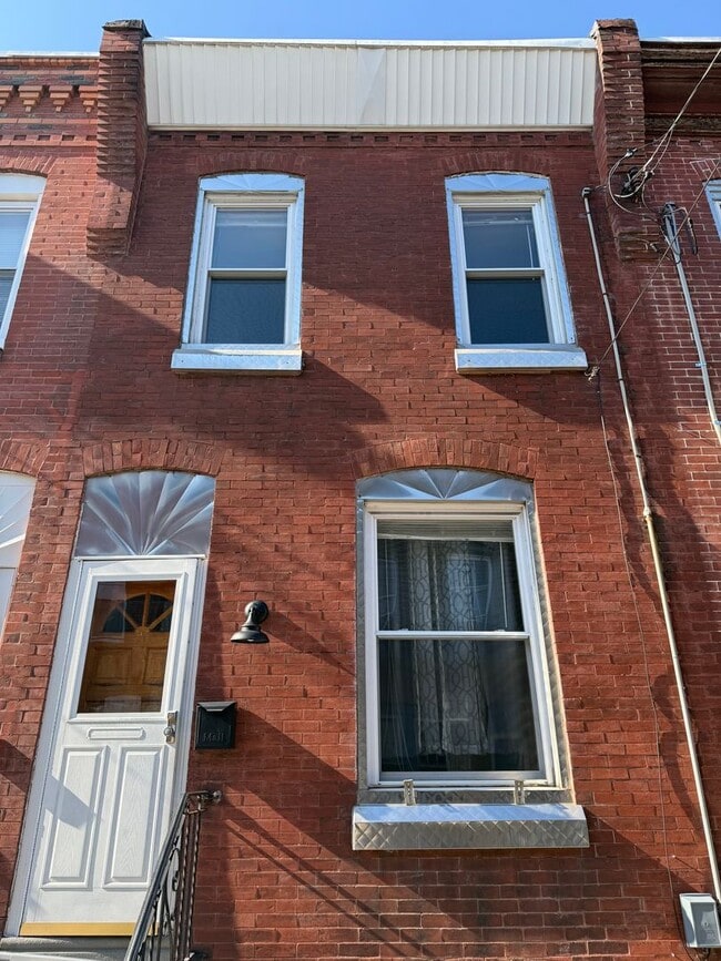 Foto del edificio - Charming 3-Bedroom Home in Port Richmond Available Now!
