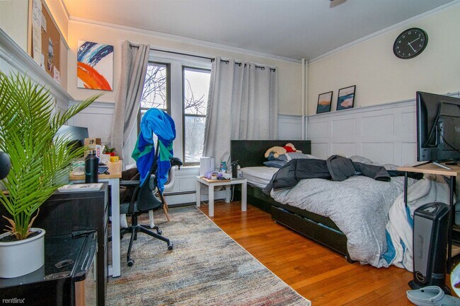 Foto del edificio - 4 br, 2 bath Condo - 440 Park Dr