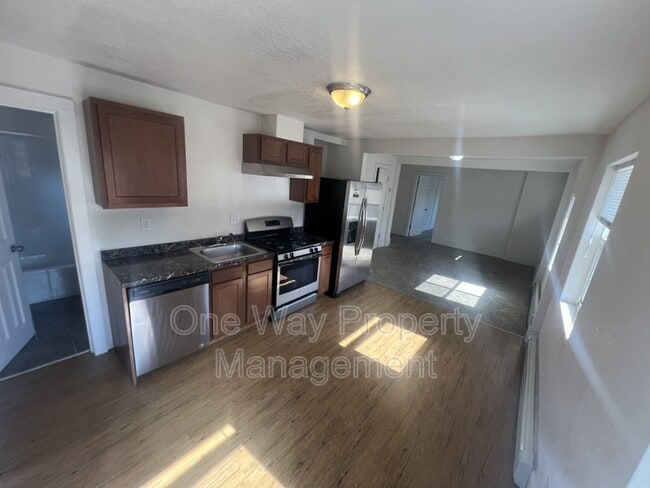 Building Photo - 1317 11th Ave