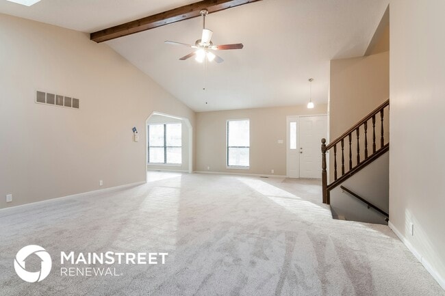 Building Photo - 31830 Somerset Ct
